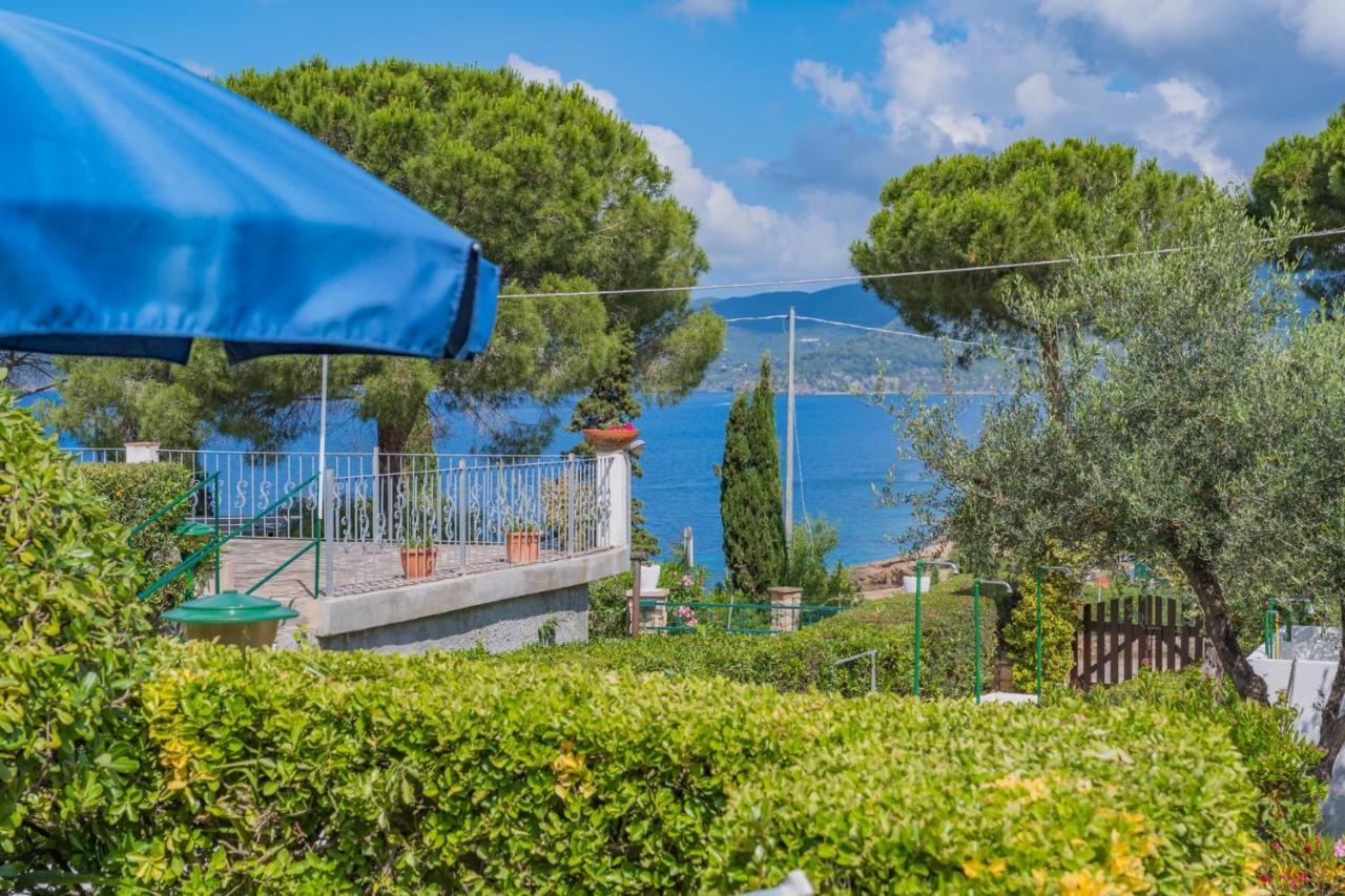 Residence Baia Delle Grazie Casa Morcone エクステリア 写真