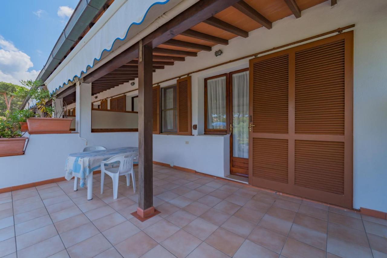 Residence Baia Delle Grazie Casa Morcone エクステリア 写真