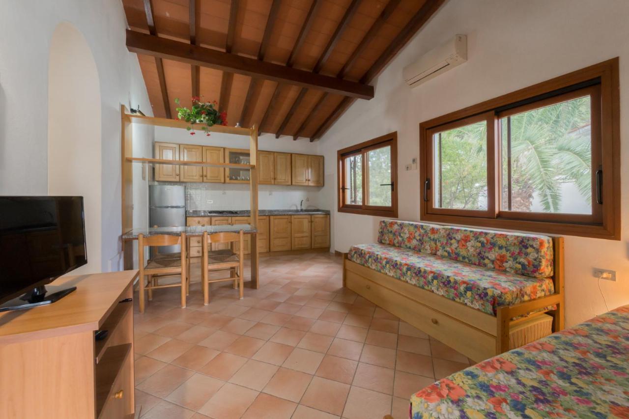 Residence Baia Delle Grazie Casa Morcone エクステリア 写真