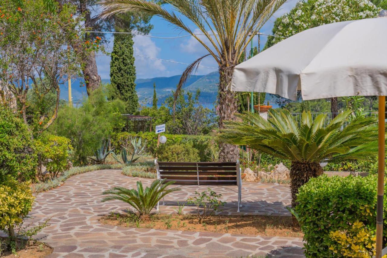 Residence Baia Delle Grazie Casa Morcone エクステリア 写真