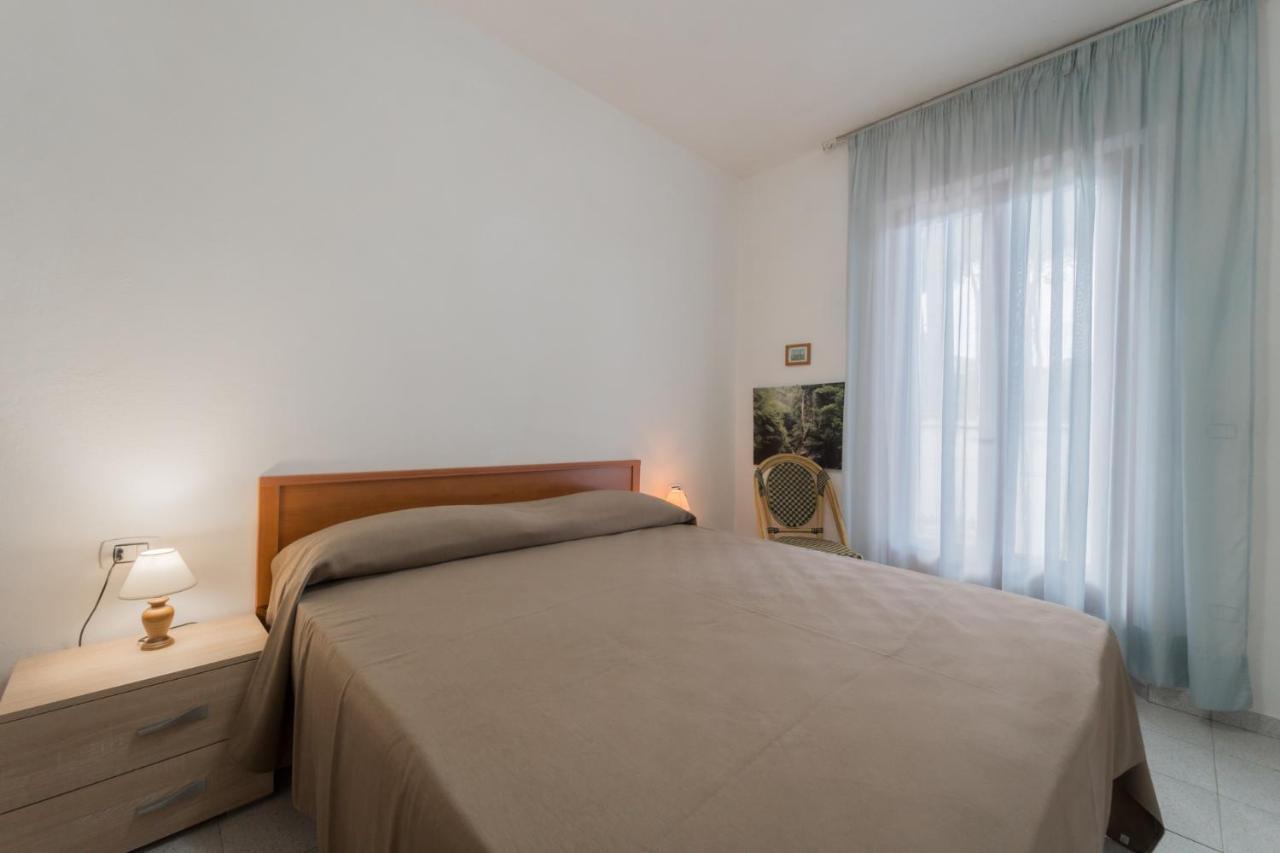 Residence Baia Delle Grazie Casa Morcone エクステリア 写真