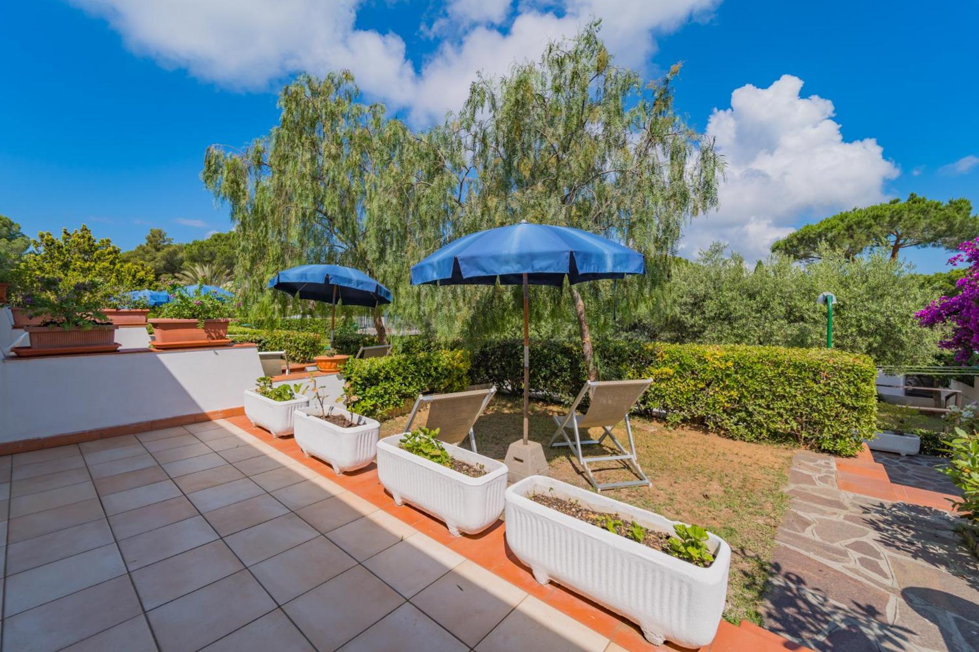 Residence Baia Delle Grazie Casa Morcone エクステリア 写真